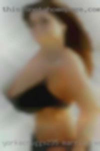 yorkscruggs235 married women who love to fuck in the ass